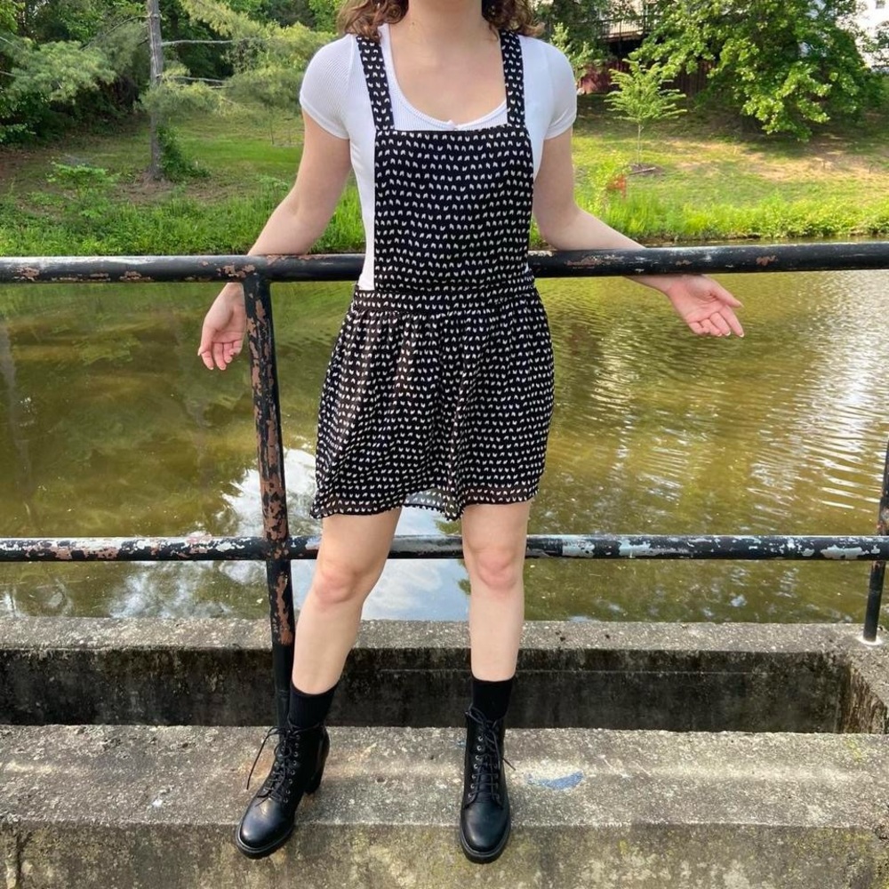 Cute lightweight bird patterned overall style dress